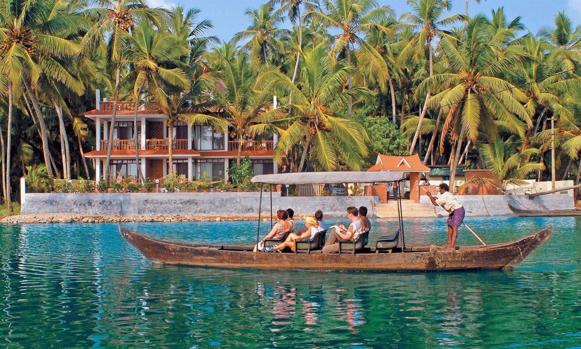 Beach And Lake Ayurvedic Resort, Kovalam Exteriör bild