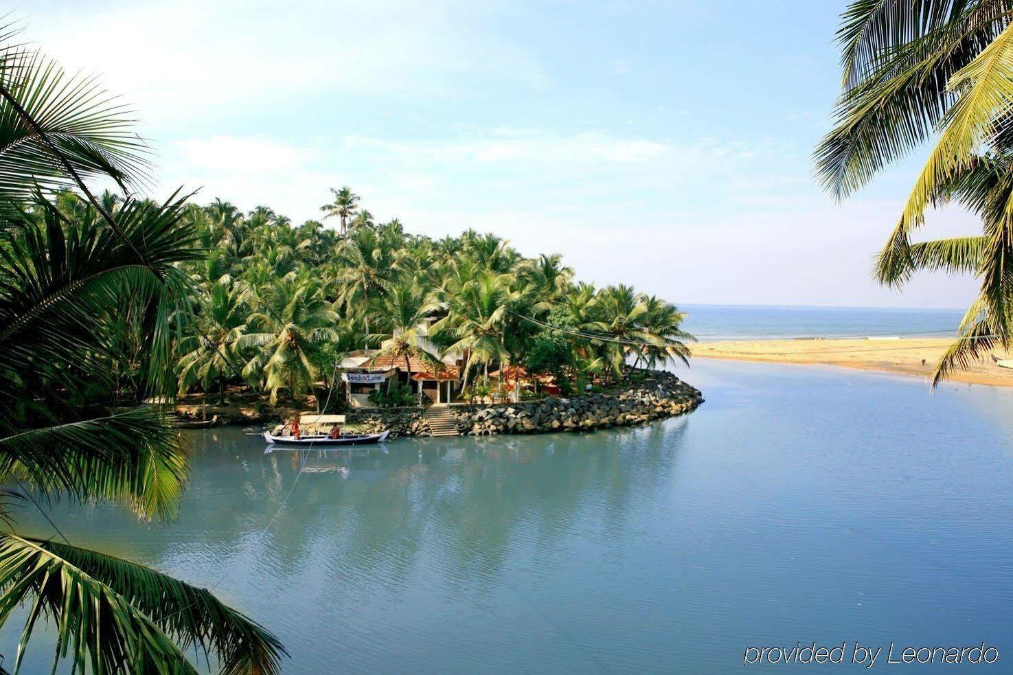 Beach And Lake Ayurvedic Resort, Kovalam Exteriör bild