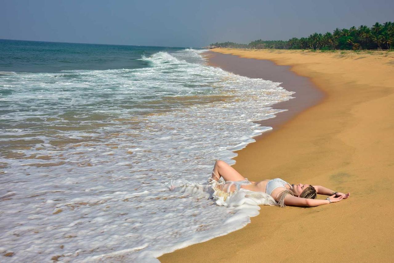 Beach And Lake Ayurvedic Resort, Kovalam Exteriör bild